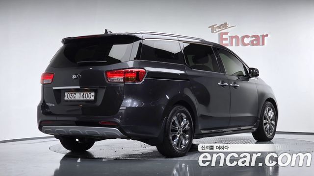 Kia Carnival из Кореи Encar