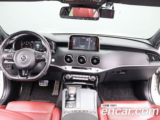 Kia Stinger из Кореи Encar