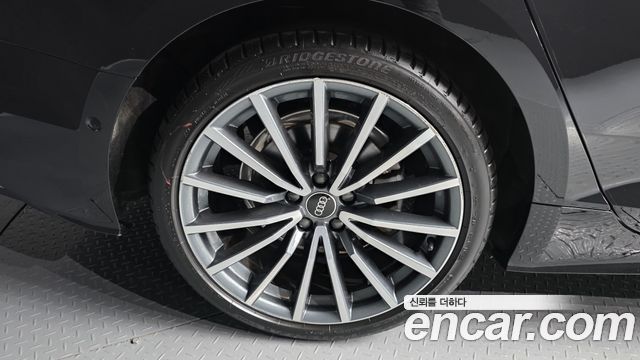 Audi A5 40 TFSI Quattro Premium Sportback — пробег 23 107 км