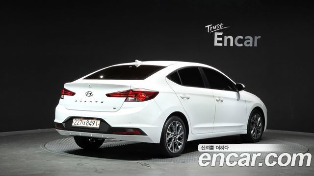 Hyundai AVANTE из Кореи Encar