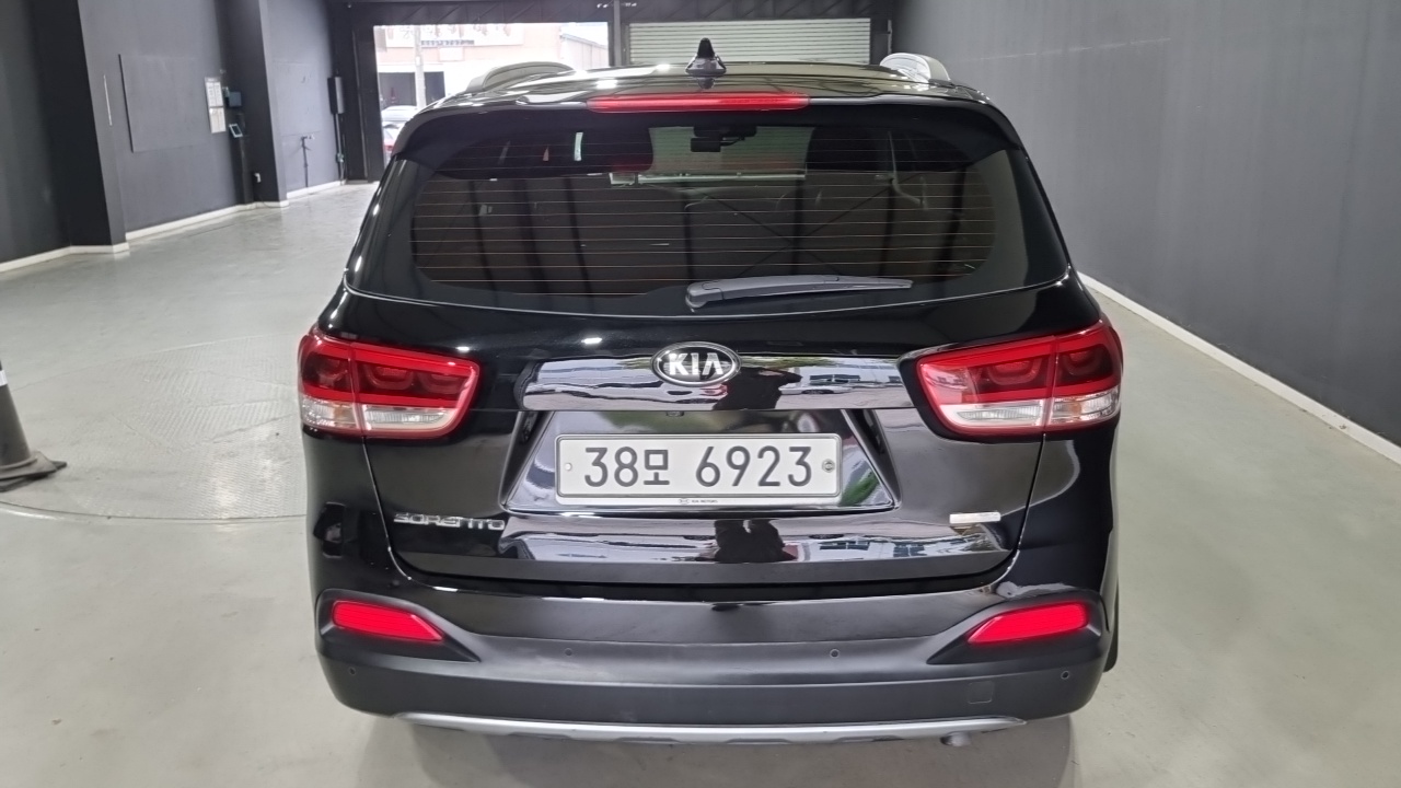 Kia Sorento Diesel 2.0 2WD Noblesse Special — пробег 153 767 км — фото 4 из 5