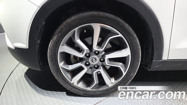 Ssangyong TIBOLI из Кореи Encar
