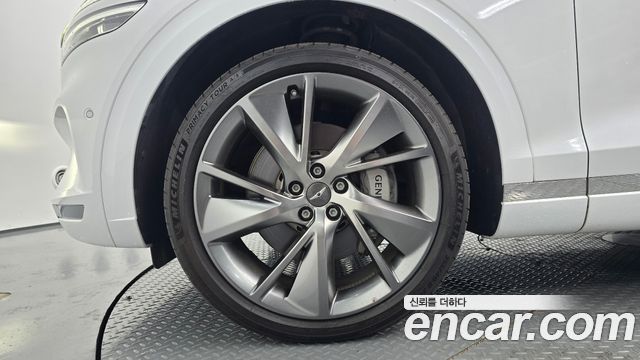 Genesis GV70 из Кореи Encar