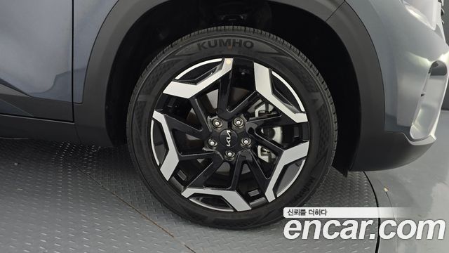 Kia Seltos из Кореи Encar
