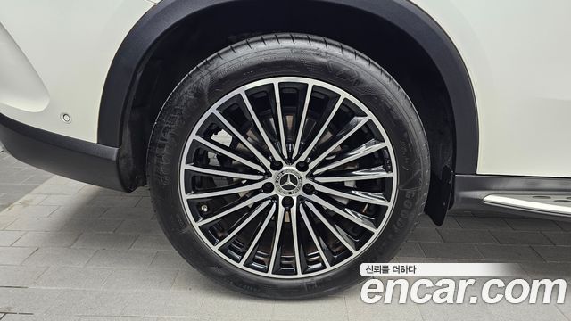 Mercedes-Benz GLC-Class GLC300 4MATIC AMG Line — пробег 44 586 км — фото 5 из 5