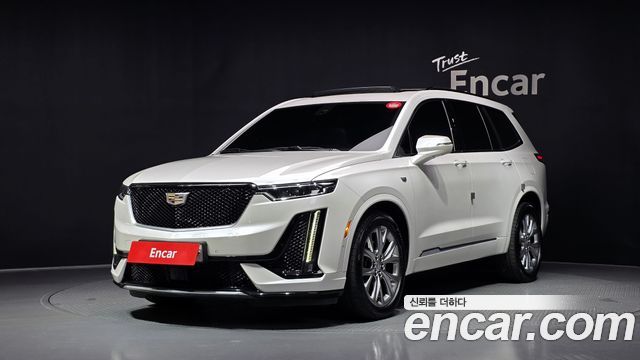 Cadillac XT6 3.6 Sport — пробег 74 096 км