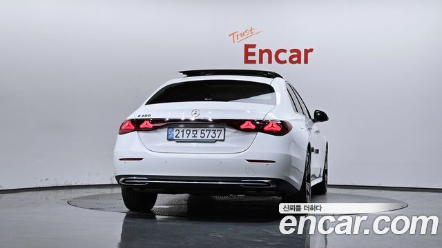 Mercedes-Benz E-Class из Кореи Encar