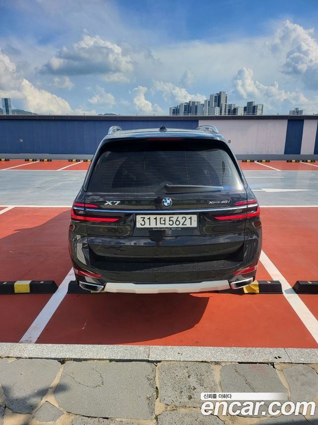 BMW X7 xDrive 40i Design Pure Excellence 7-Seater — пробег 49 994 км — фото 5 из 5