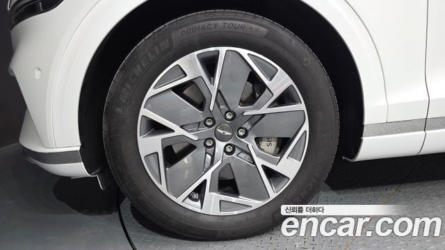 Genesis GV70 из Кореи Encar