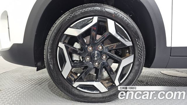Kia Seltos из Кореи Encar