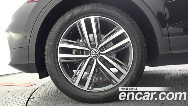 Volkswagen Tiguan 2.0 TDI Prestige — пробег 20 923 км
