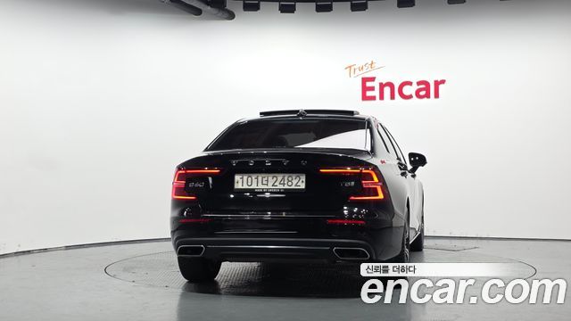 Volvo S60 T5 Inscroption — пробег 81 770 км