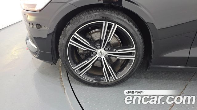 Volvo S60 T5 Inscroption — пробег 81 770 км