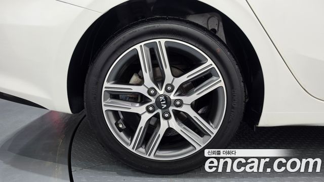 Kia K3 из Кореи Encar