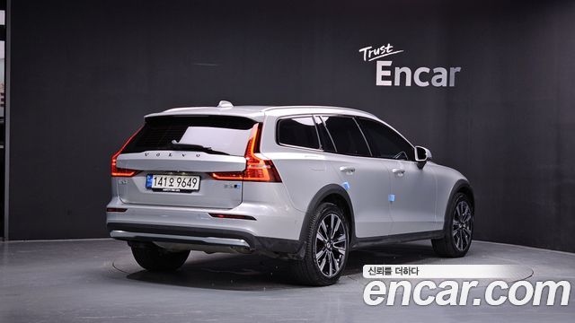 Volvo V60 из Кореи Encar