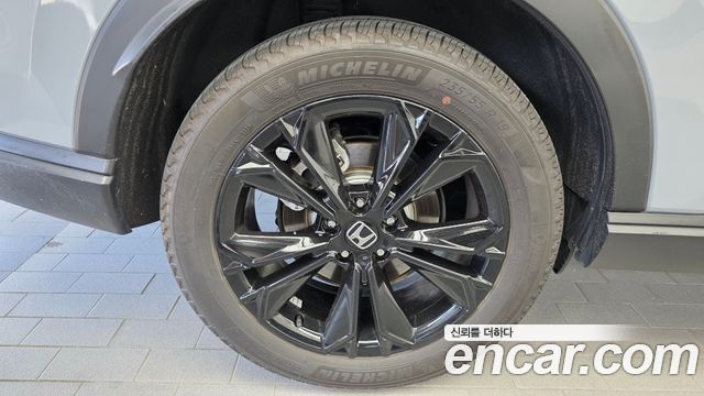 Honda CR-V 2.0 Hybrid Touring 4WD — пробег 17 161 км
