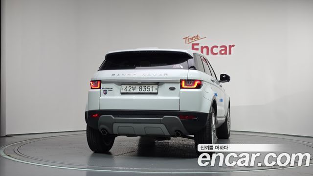 Land Rover Range Rover Evoque 2.0 TD4 HSE — пробег 105 772 км — фото 4 из 5