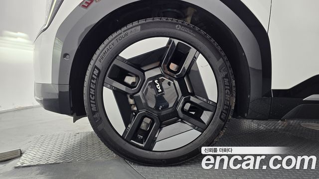 Kia EV9 из Кореи Encar