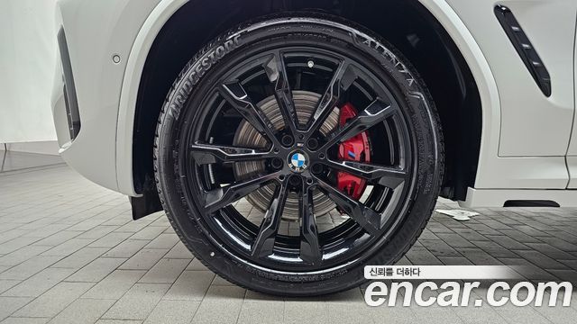 BMW X4 xDrive20i M Sport Pro Special Edition — пробег 15 385 км — фото 5 из 5