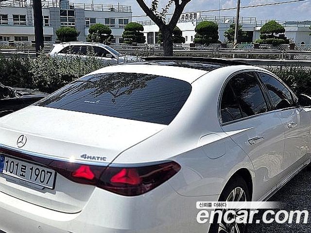 Mercedes-Benz E-Class из Кореи Encar