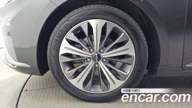 Kia K8 из Кореи Encar