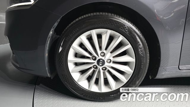 Kia K7 из Кореи Encar