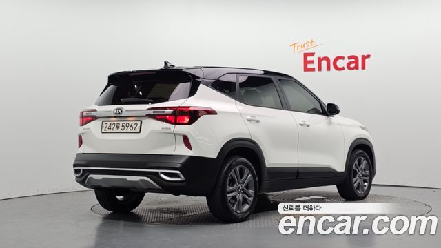 Kia Seltos из Кореи Encar