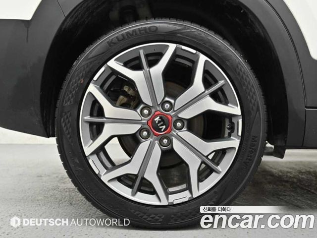 Kia Seltos из Кореи Encar