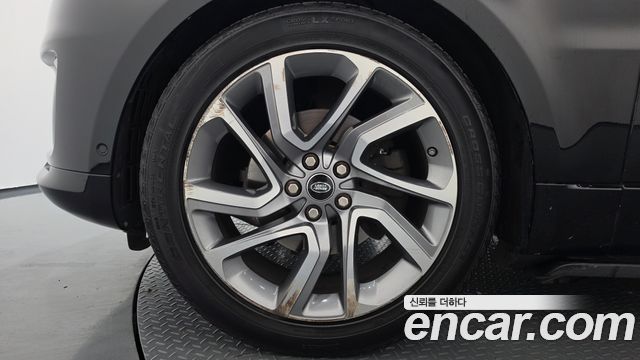 Land Rover Range Rover Sport 3.0 SDV6 AB Dynamic — пробег 135 660 км