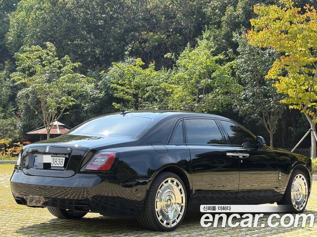 Rolls-Royce Ghost 6.6 EWB V12 — пробег 146 446 км