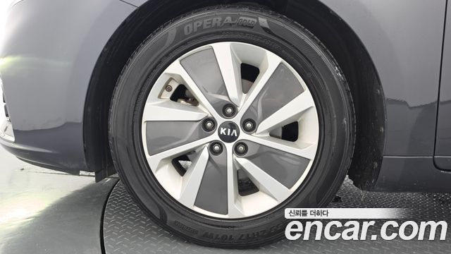 Kia K7 из Кореи Encar