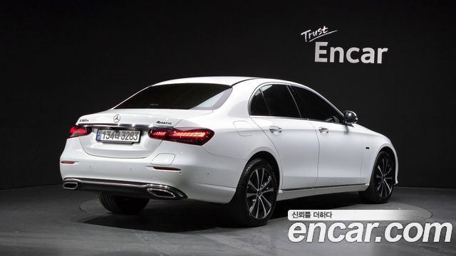 Mercedes-Benz E-Class из Кореи Encar
