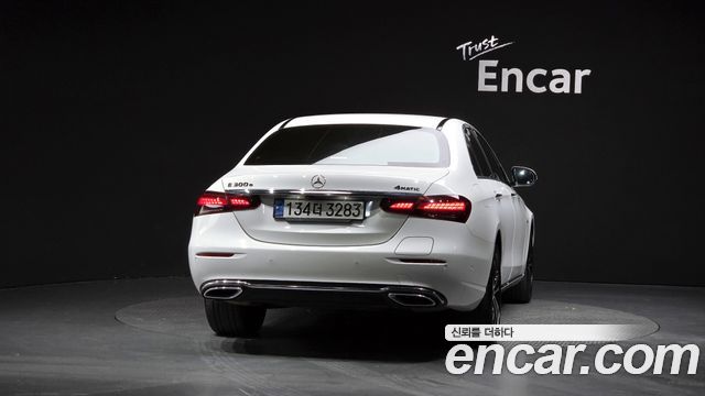 Mercedes-Benz E-Class из Кореи Encar