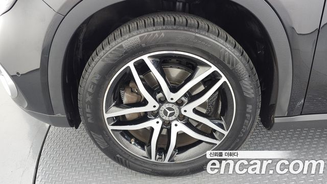 Mercedes-Benz GLA-Class GLA220 Premium — пробег 138 186 км