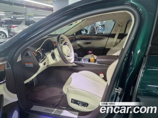 Bentley Flying Spur 4.0 Azure — пробег 89 490 км