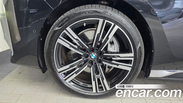 BMW i7 xDrive 60 M sport — пробег 30 129 км