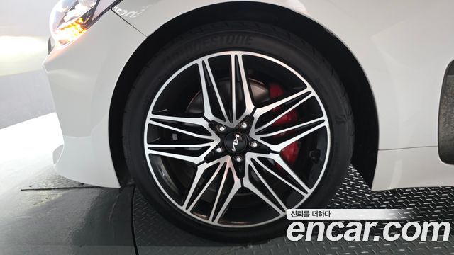 Kia Stinger из Кореи Encar