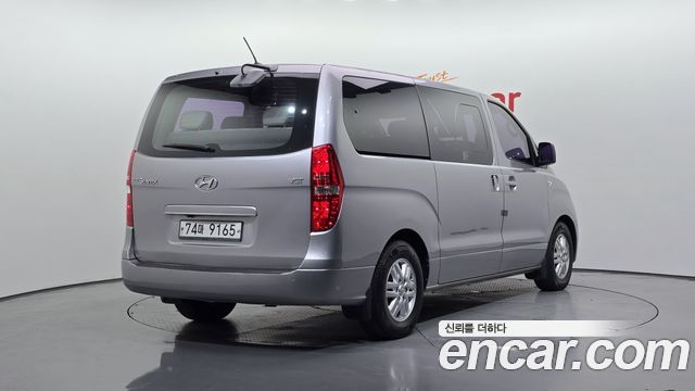 Hyundai Starex 12-Seater Wagon Smart — пробег 155 599 км — фото 2 из 5