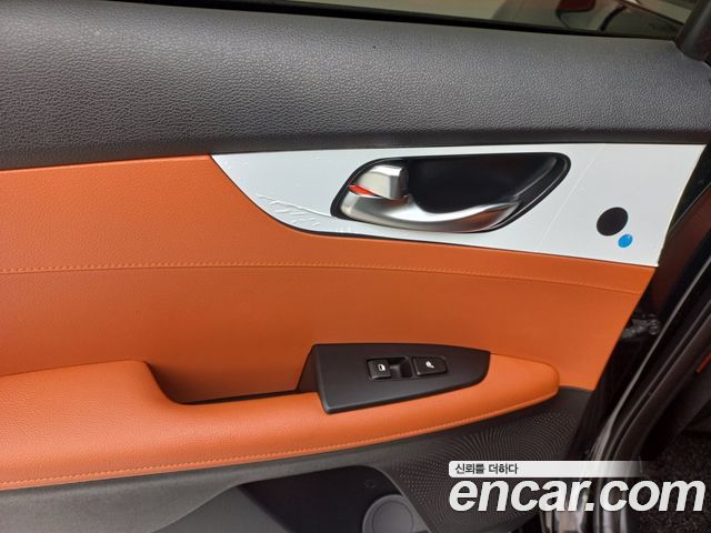 Kia K3 из Кореи Encar