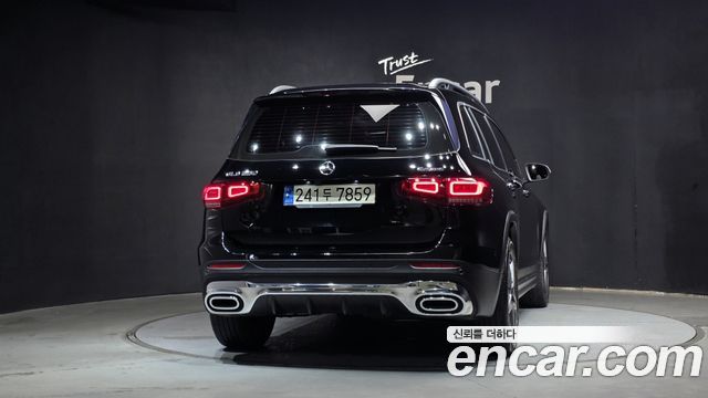 Mercedes-Benz GLB-Class GLB250 4MATIC — пробег 95 339 км — фото 4 из 5