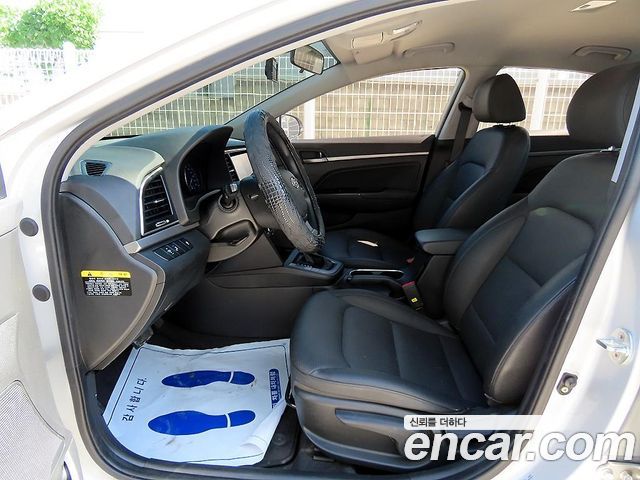Hyundai AVANTE из Кореи Encar