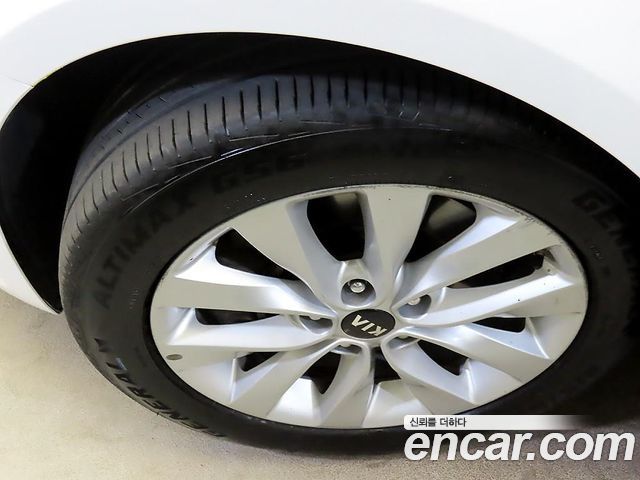 Kia K5 из Кореи Encar