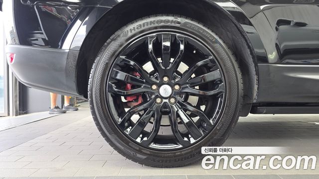 Land Rover Range Rover Sport 3.0 SDV6 HSE Dynamic — пробег 179 112 км