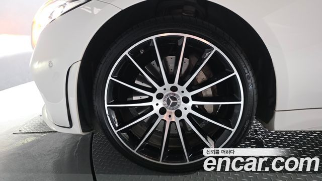 Mercedes-Benz CLS-Class из Кореи Encar