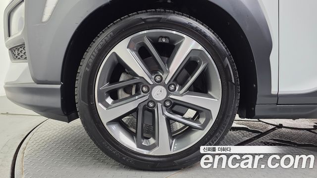 Hyundai Kona из Кореи Encar