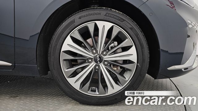 Kia K8 из Кореи Encar