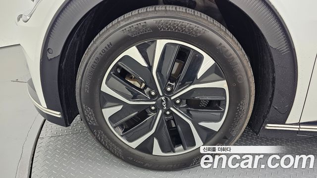 Kia EV6 из Кореи Encar