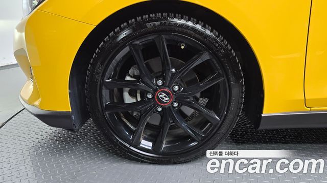 Hyundai Veloster из Кореи Encar