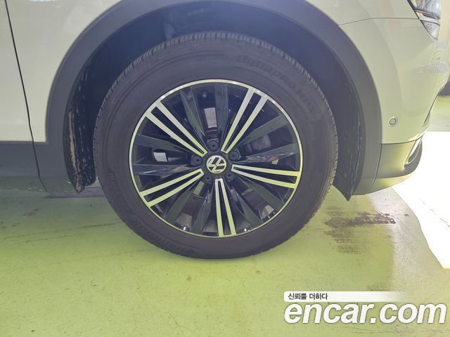 Volkswagen Tiguan 2.0 TDI Prestige — пробег 106 681 км — фото 5 из 5