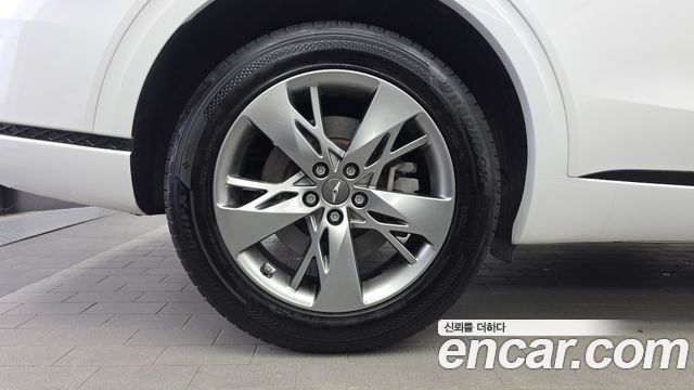 Genesis GV70 из Кореи Encar